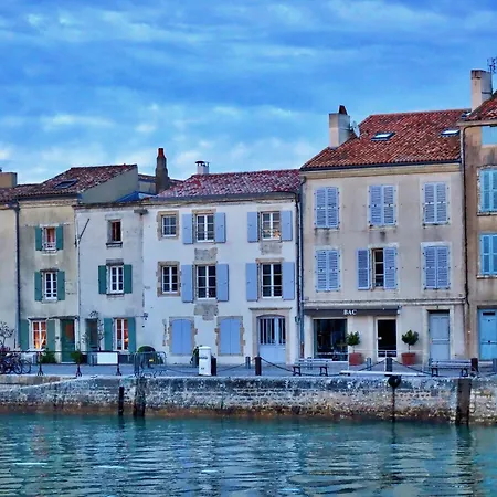 Charmante Maison Pour 8 A 800 M De La Vakantiehuis